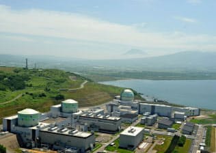 安全審査が長期化している北海道電力の泊原子力発電所（北海道泊村）