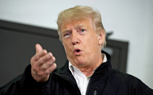 15日、トランプ米大統領はサウジ人記者の殺害疑惑を巡って事態の収拾に動き出した(ジョージア州)=AP 15日、トランプ米大統領はサウジ人記者の殺害疑惑を巡って事態の収拾に動き出した(ジョージア州)=AP