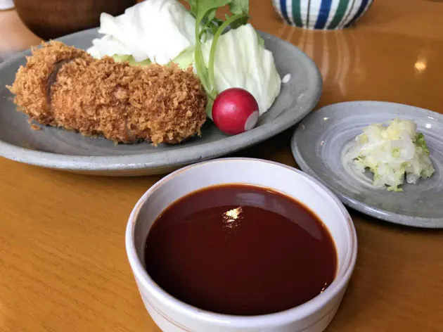 神戸はソース天国 洋食 とろりブレンドで庶民の味に Nikkei Style 神戸はソース天国 洋食 とろりブレンドで庶民の味に Nikkei Style