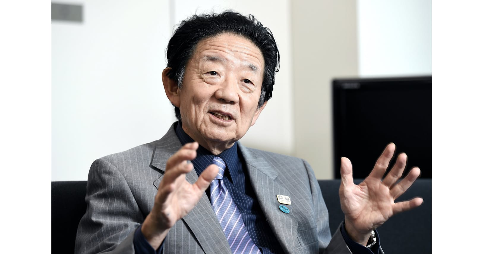 都立大 に戻る首都大学東京 島田晴雄氏が挑む改革 Nikkei Style 都立大 に戻る首都大学東京 島田晴雄氏が挑む改革 Nikkei Style