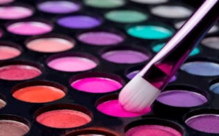 DICはアイシャドーなどの化粧品に使う顔料を成長事業の1つに位置付けている