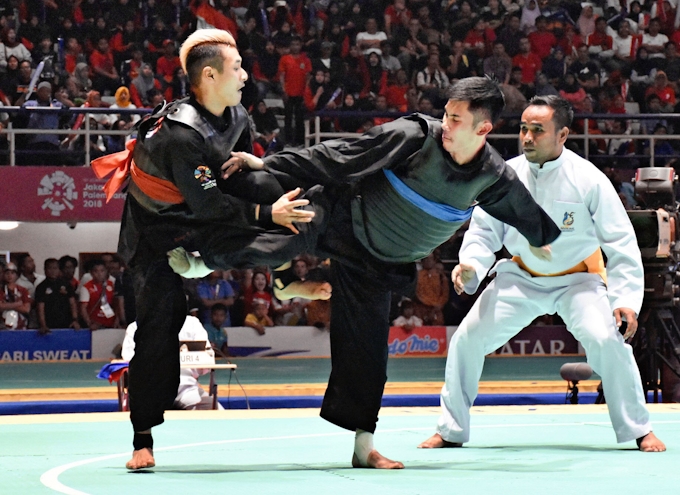 最強の格闘技 再び脚光 インドネシア 日本経済新聞