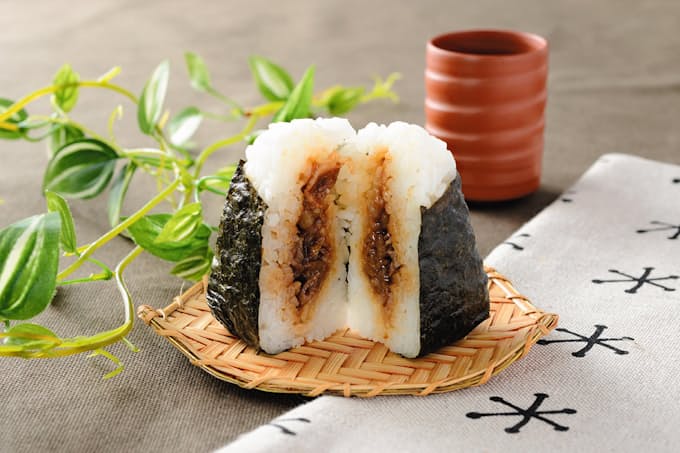 極 めた神戸牛おにぎり ローソンが最高級シリーズ 日本経済新聞