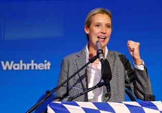 ドイツの極右政党、ドイツのための選択肢(AfD)のワイデル院内総務=ロイター ドイツの極右政党、ドイツのための選択肢(AfD)のワイデル院内総務=ロイター