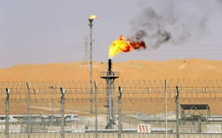 サウジアラビアの油田（2018年5月）=ロイター