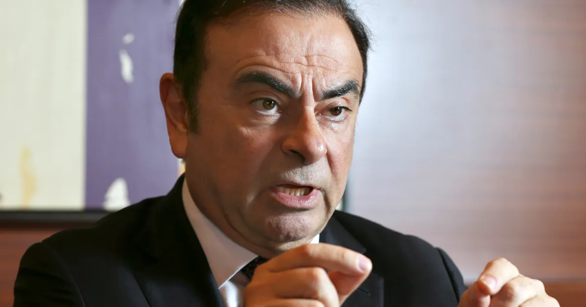日産 ゴーン会長を解任 ルノーと主導権争い 日本経済新聞