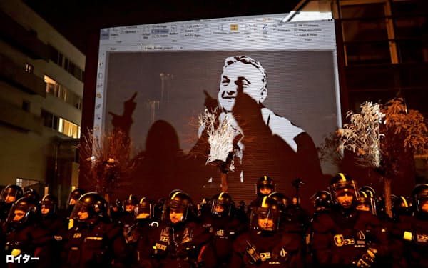 ヤロスワフ カチンスキ のニュース一覧 日本経済新聞 ヤロスワフ カチンスキ のニュース一覧 日本経済新聞