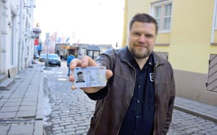 エストニアでは国民IDで、ほとんどの行政手続きをオンライン上でできる