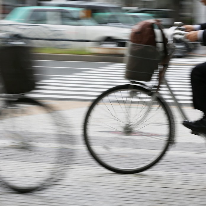 自転車運転 はねていなくても ひき逃げ 認定 日本経済新聞 自転車運転 はねていなくても ひき逃げ 認定 日本経済新聞