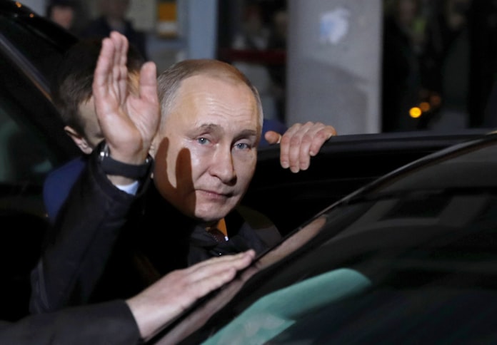 ロシア バルカンへの影響力死守 プーチン氏 セルビアに 日本経済新聞 ロシア バルカンへの影響力死守 プーチン氏 セルビアに 日本経済新聞