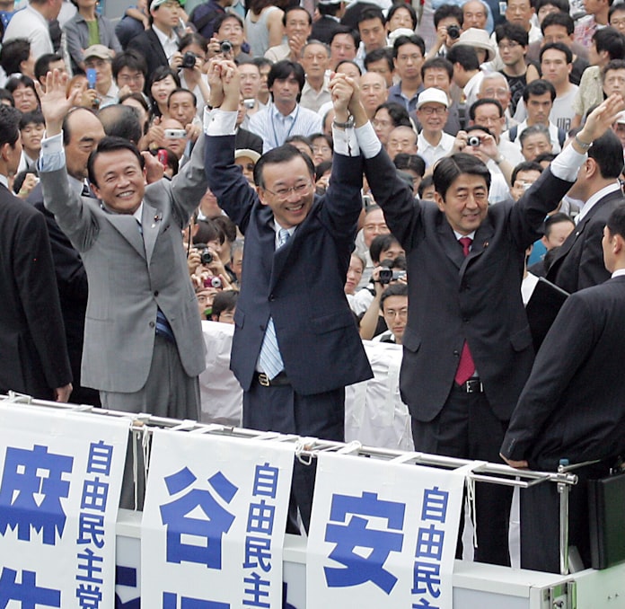 ネットに刺さった初の政治家 アキバは聖地 日本経済新聞 ネットに刺さった初の政治家 アキバは聖地 日本経済新聞