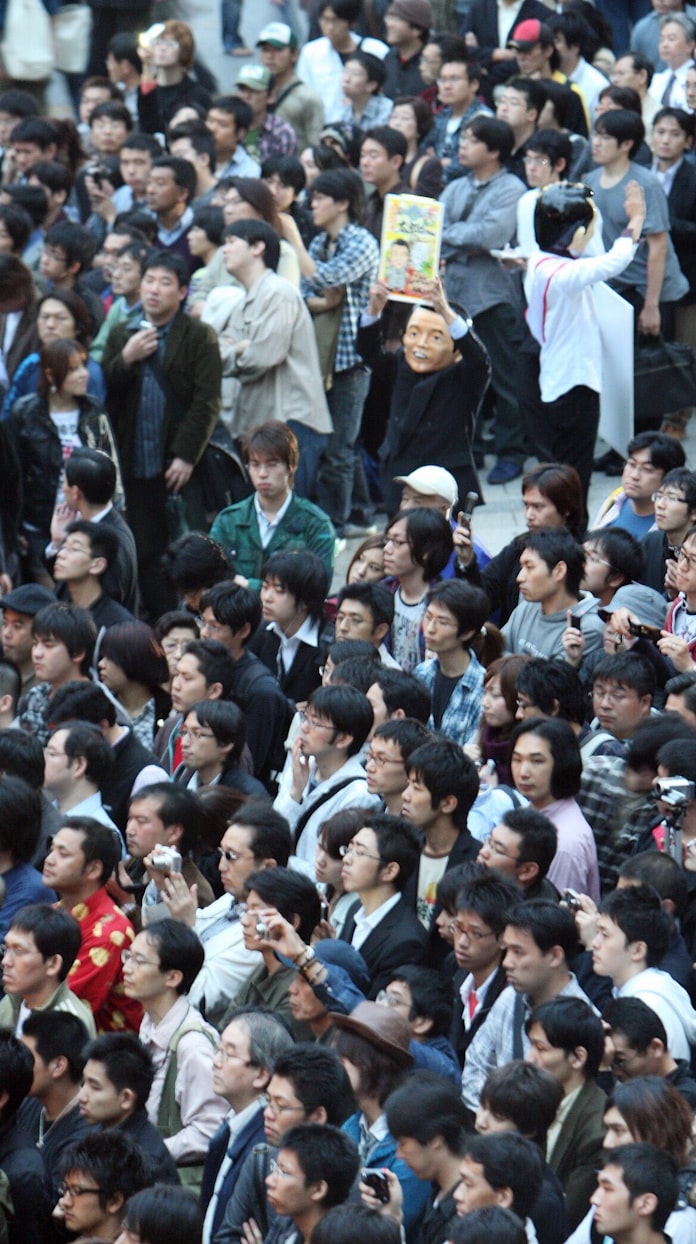 ネットに刺さった初の政治家 アキバは聖地 日本経済新聞 ネットに刺さった初の政治家 アキバは聖地 日本経済新聞