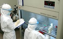 細胞治療の研究開発を進める細胞療法研究開発センター（神戸市）