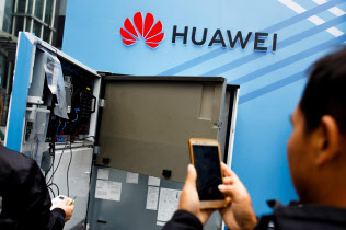 ファーウェイは米司法省に起訴された=ロイター ファーウェイは米司法省に起訴された=ロイター