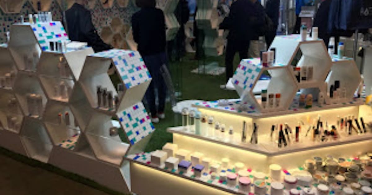 国内最大の化粧品産業展示会 過去最高の780社が参加 日本経済新聞