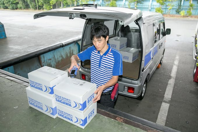 宅配3社18年4 12月実績 佐川増加 日本郵便減少 日本経済新聞