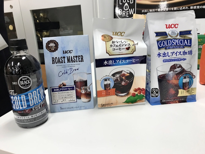 Ucc 水出しコーヒー拡充 すっきり風味で香り高く 日本経済新聞