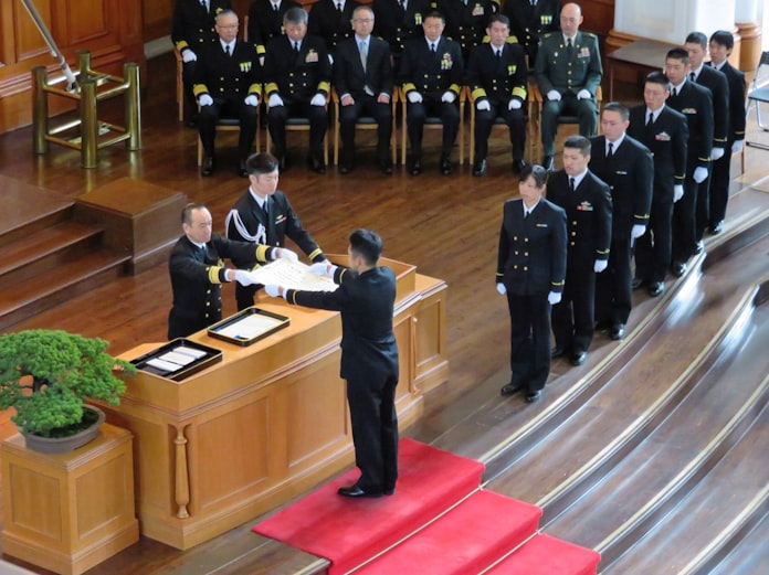 築125年 旧海軍の伝統いまも 写真でみる永田町 日本経済新聞 築125年 旧海軍の伝統いまも 写真でみる永田町 日本経済新聞