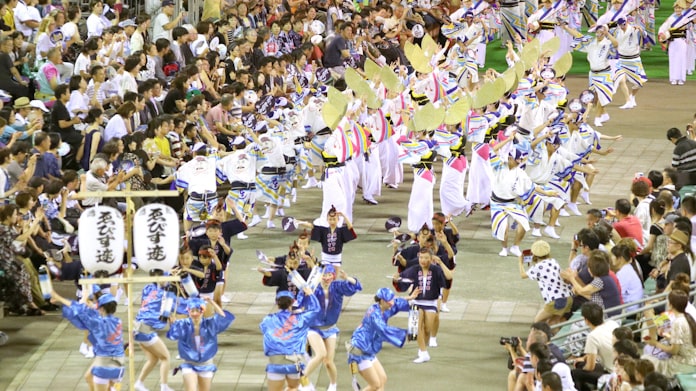 今夏の阿波おどり チケット料金など値上げ 日本経済新聞 今夏の阿波おどり チケット料金など値上げ 日本経済新聞