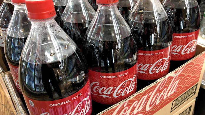 コカ コーラ 600人規模の早期退職者募集 日本経済新聞 コカ コーラ 600人規模の早期退職者募集 日本経済新聞