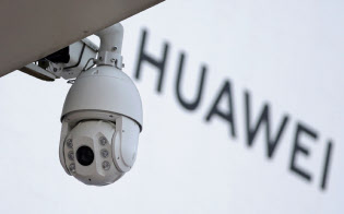 「5G」網からのファーウェイ締め出しの動きが広がっている=ロイター 「5G」網からのファーウェイ締め出しの動きが広がっている=ロイター