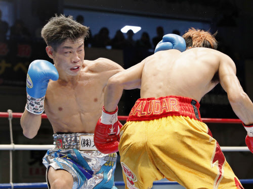 ボクシング谷口 チャンピオンに判定負け Wboミニマム級 日本経済新聞