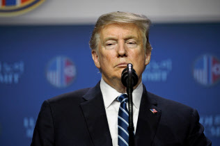 トランプ米大統領は米農産物関税の「即時撤廃」を中国に求めたと明らかにした=AP トランプ米大統領は米農産物関税の「即時撤廃」を中国に求めたと明らかにした=AP