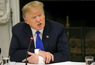 トランプ米大統領は6日、日本に対米投資拡大を求めた(ワシントン)=ロイター トランプ米大統領は6日、日本に対米投資拡大を求めた(ワシントン)=ロイター