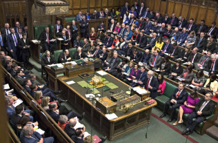 英議会(ロンドン)=AP 英議会(ロンドン)=AP