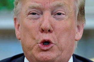 トランプ大統領はトヨタ自動車を引き合いに出してGMを批判したこともある=ロイター トランプ大統領はトヨタ自動車を引き合いに出してGMを批判したこともある=ロイター
