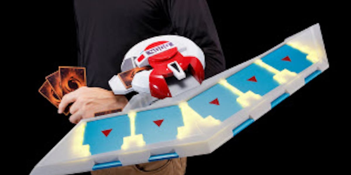 バンダイスピリッツ 遊戯王 の大人向けなりきり玩具 日本経済新聞