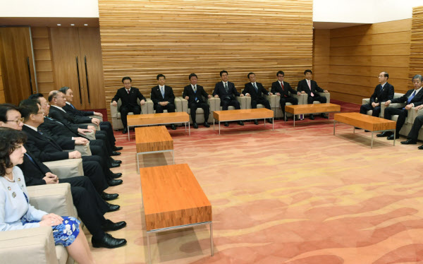 新元号 全閣僚会議始まる 政府が最終協議 日本経済新聞