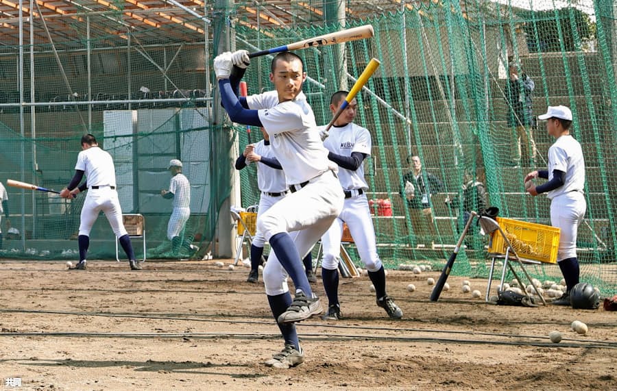 選抜高校野球、休養日で4校が調整 2日に準決勝: 日本経済新聞