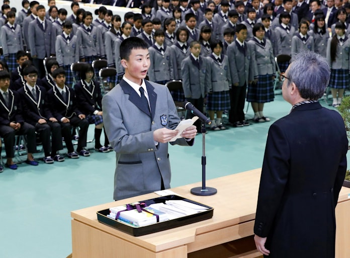 福島復興のシンボル ふたば未来学園中学校が開校 日本経済新聞 福島復興のシンボル ふたば未来学園中学校が開校 日本経済新聞