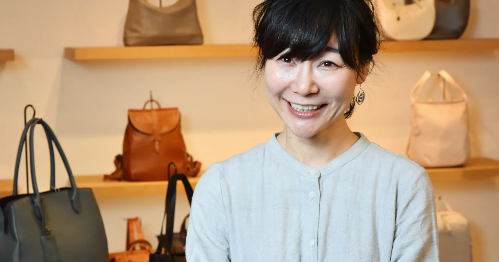 工業高 慶応sfc マザーハウス山口氏培った突進力山口絵理子 マザーハウス代表兼チーフデザイナー 上