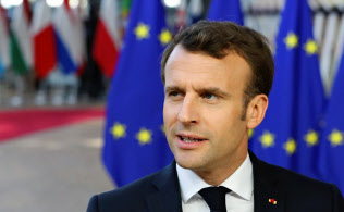 マクロン大統領は「大幅な離脱期限の延期は、EUのためにも、英国のためにもならない」と語った=ロイター マクロン大統領は「大幅な離脱期限の延期は、EUのためにも、英国のためにもならない」と語った=ロイター