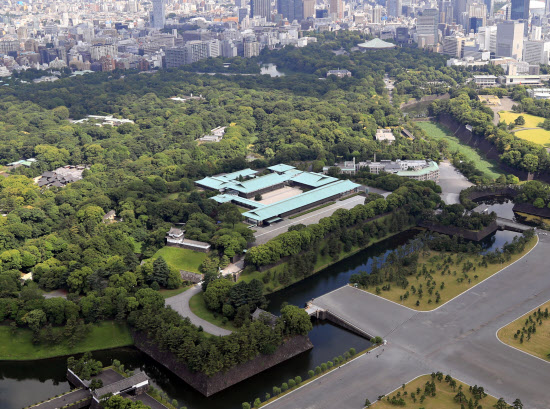 皇居の面積、東京ドーム25個分: 日本経済新聞