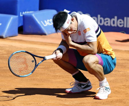 錦織 3年ぶりの決勝進出ならず バルセロナopテニス 日本経済新聞