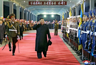 ロシア訪問を終え北朝鮮に戻った金正恩氏(27日)=朝鮮中央通信・共同 ロシア訪問を終え北朝鮮に戻った金正恩氏(27日)=朝鮮中央通信・共同