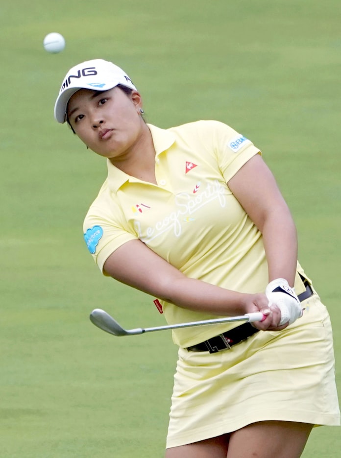 鈴木愛が首位守る パナソニック女子ゴルフ第2日 日本経済新聞 鈴木愛が首位守る パナソニック女子ゴルフ第2日 日本経済新聞