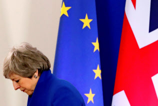 メイ英首相は円滑なEU離脱の道筋をつけられない=ロイター メイ英首相は円滑なEU離脱の道筋をつけられない=ロイター