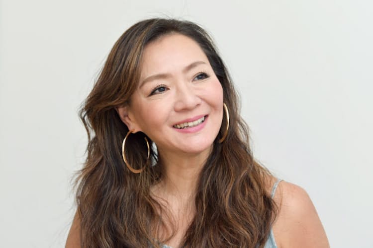 歌手 作曲家の杏里さん 学校休んでも父の仕事に同行 Nikkei Style