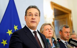 辞任を表明したオーストリアのシュトラッヘ副首相=ロイター