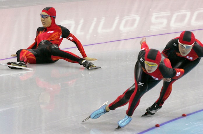 五輪で転倒 落胆救ってくれた 岡崎朋美さんの言葉 日本経済新聞 五輪で転倒 落胆救ってくれた 岡崎朋美さんの言葉 日本経済新聞