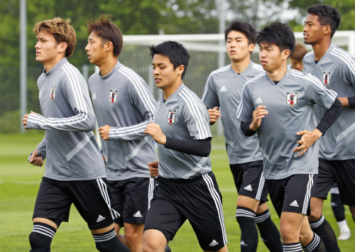 サッカーuw杯 日本がメキシコ戦へ調整 26日対戦 日本経済新聞