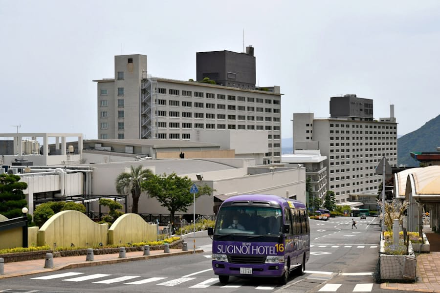 杉乃井ホテル 400億円改装 訪日客取り込み 競争激化も 日本経済新聞