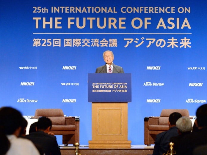 マハティール氏 南シナ海に戦艦 自制を アジアの未来 日本経済新聞 マハティール氏 南シナ海に戦艦 自制を アジアの未来 日本経済新聞