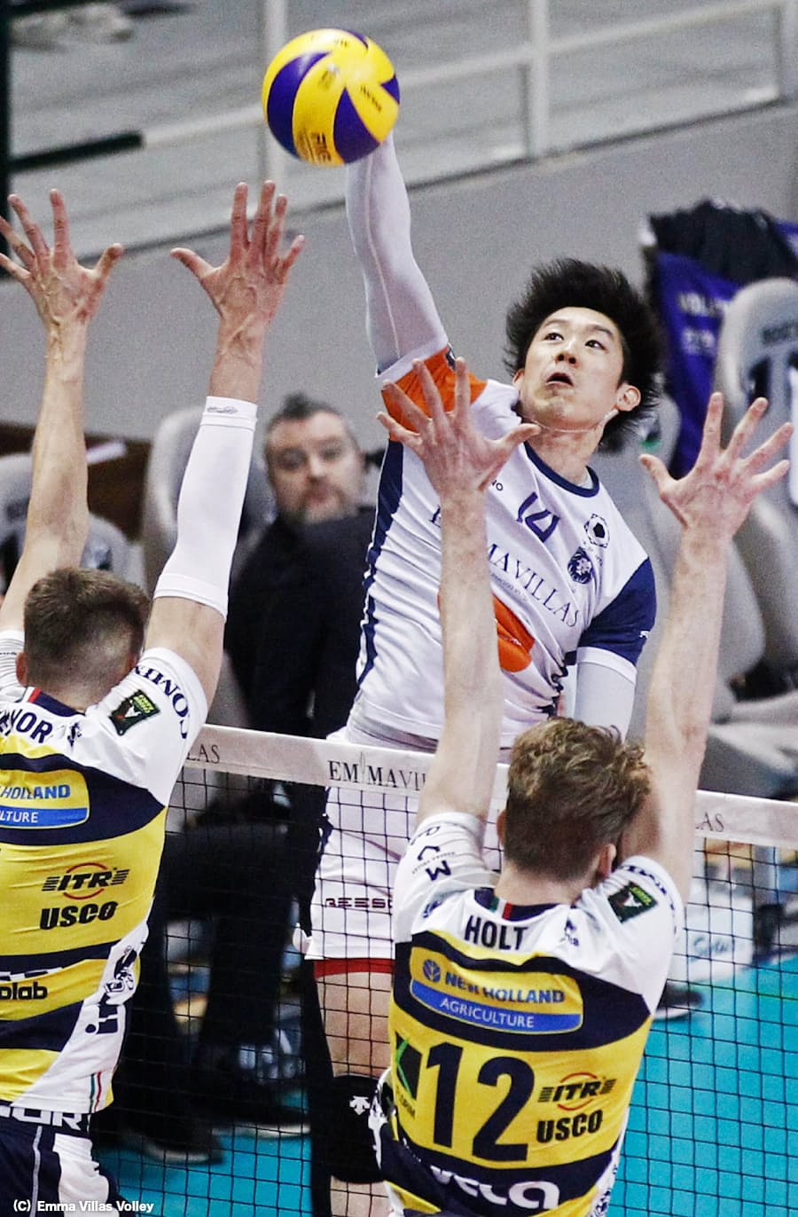 バレー石川 個 で世界と勝負 イタリアで得た自信 日本経済新聞