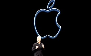 アップルの年次開発者会議「WWDC19」に登壇したティム・クックCEO