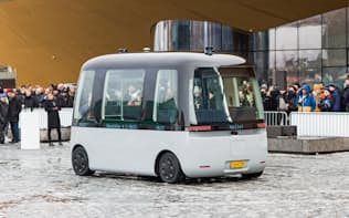 センシブルフォーがヘルシンキで公開した自動運転バス「GACHA」